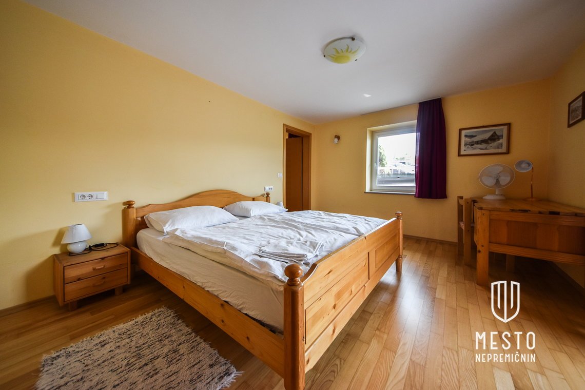 Two apartment houses with 15 apartments in Bohinj – 11