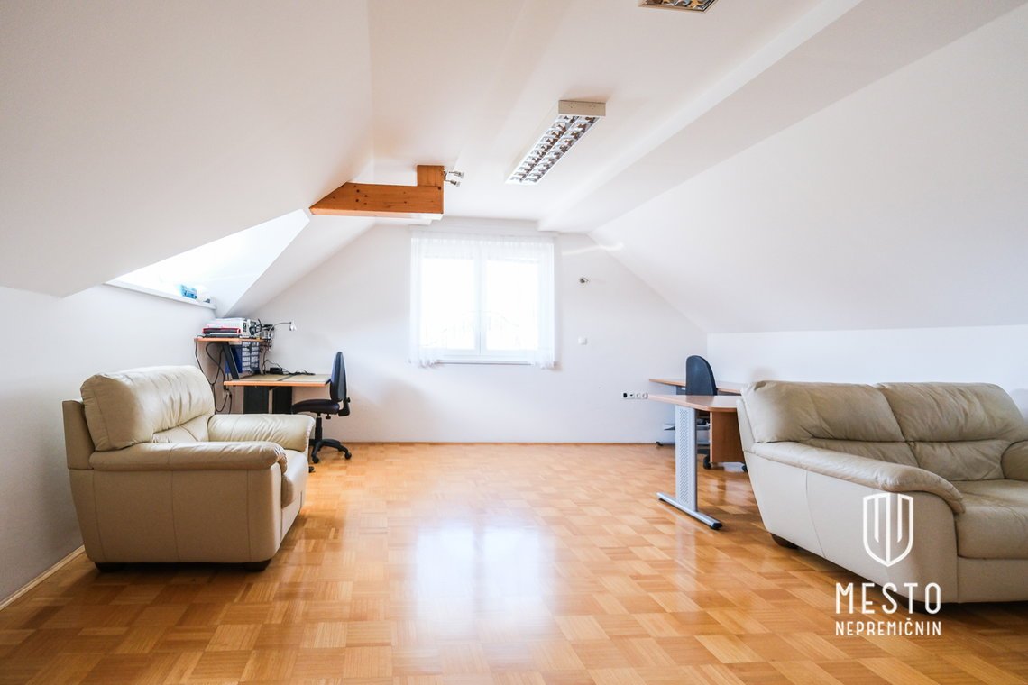 Detached house with open views - Mala Stara vas near Grosuplje – 9