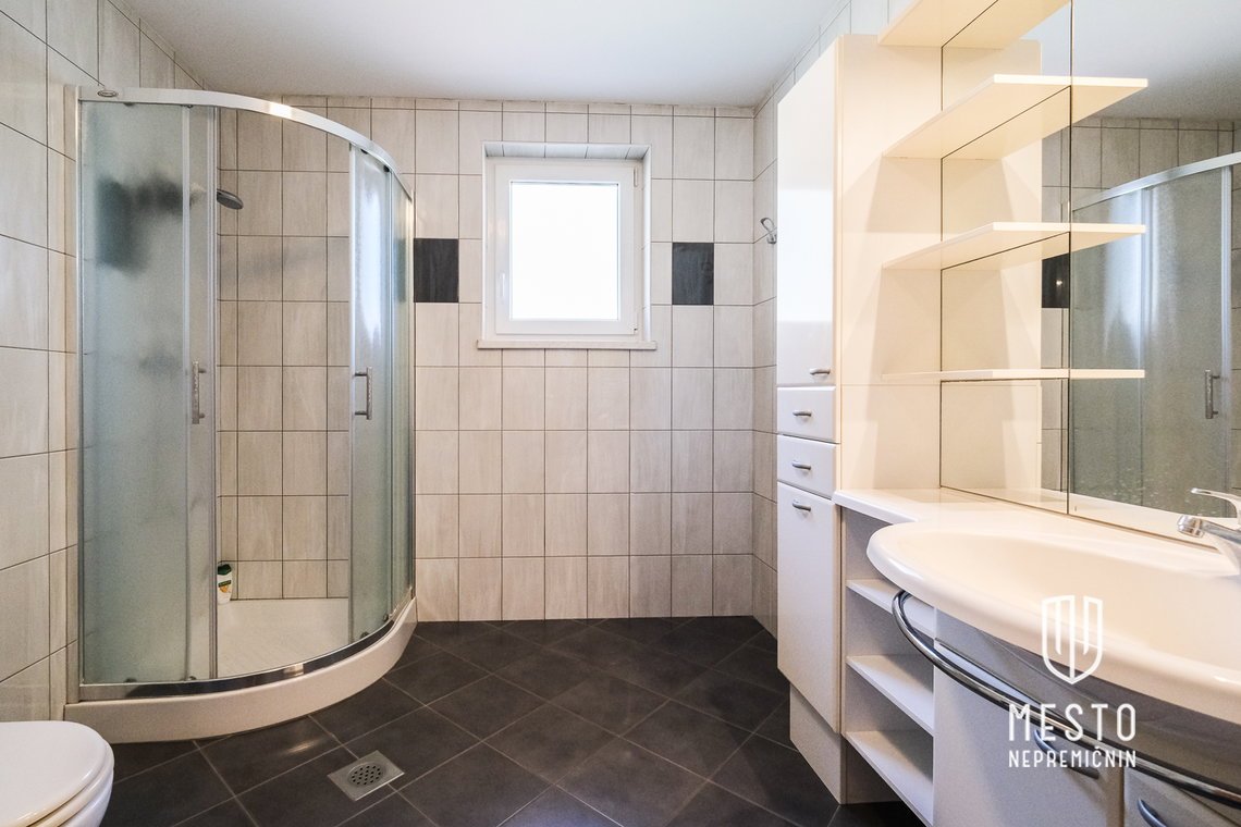 Detached house with open views - Mala Stara vas near Grosuplje – 10