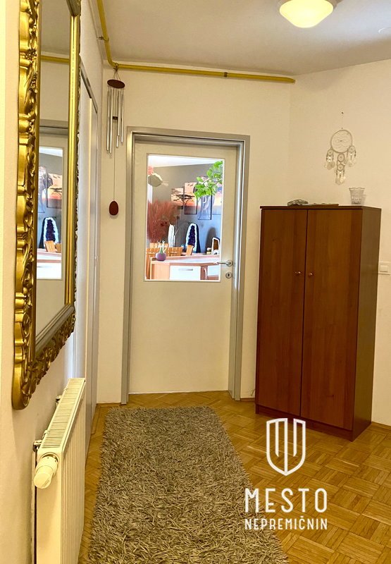 3.5-room apartment with an atrium on Dolgi Most – 7