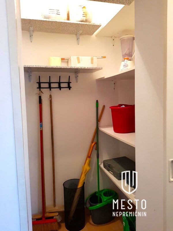 3.5-room apartment with an atrium on Dolgi Most – 14