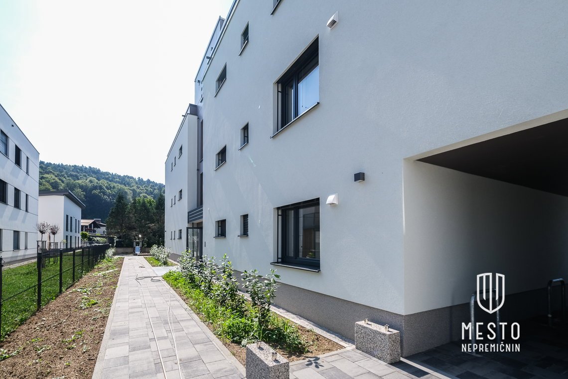 Two-room apartment in Nadgorica – 11