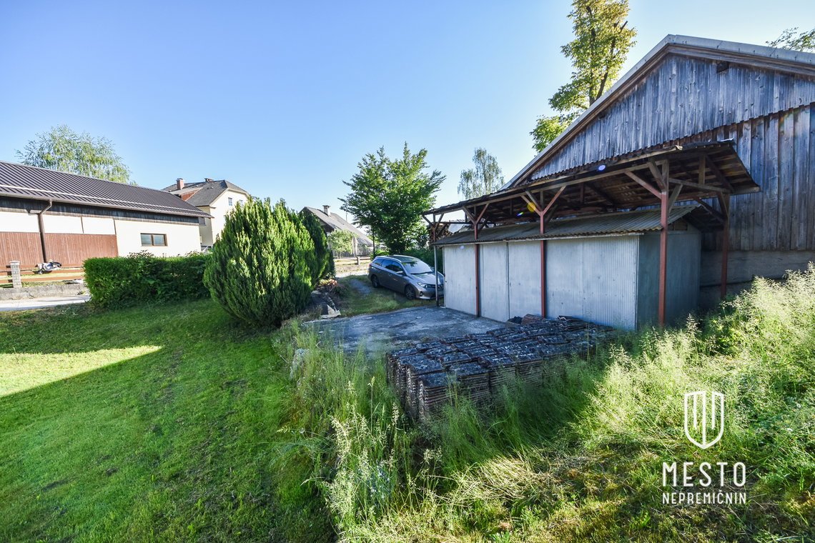 Development land with existing buildings in Preska near Medvode – 4