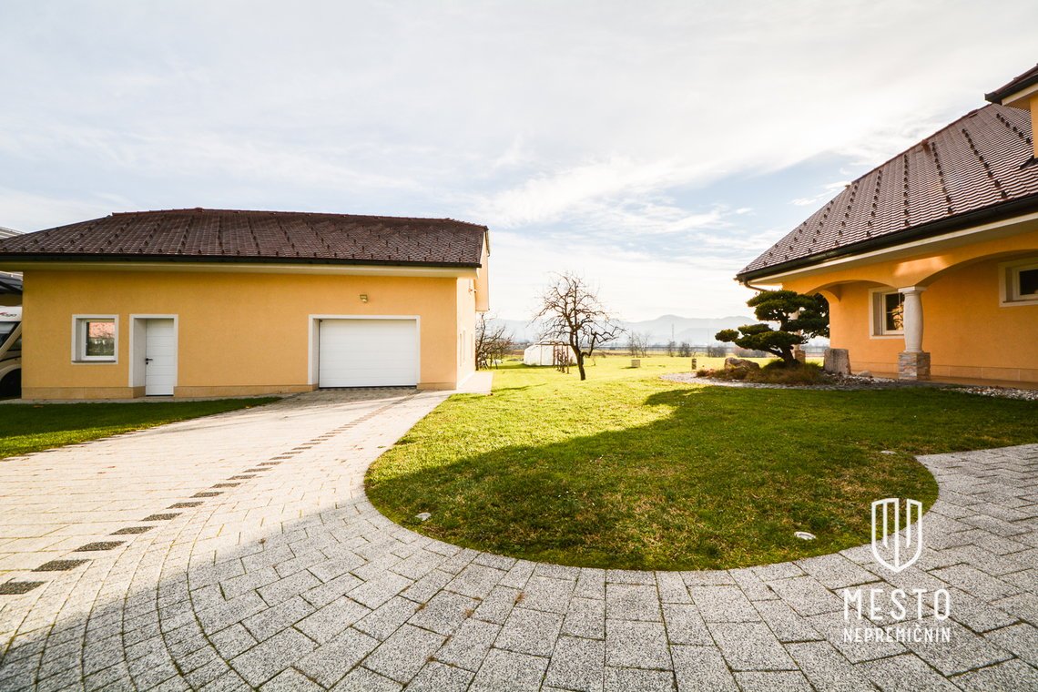 Newer house with an additional commercial building in Trnovljah, Celje – 22