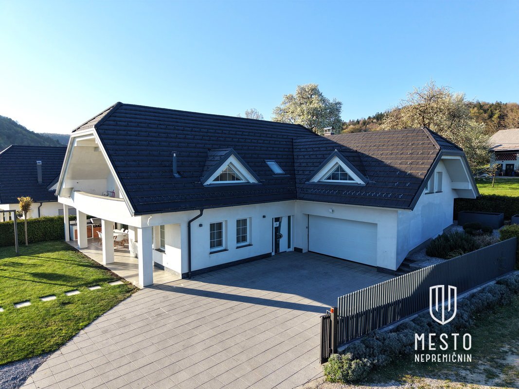 Modern single-family house with a pool in Mekinje above Stična – 3