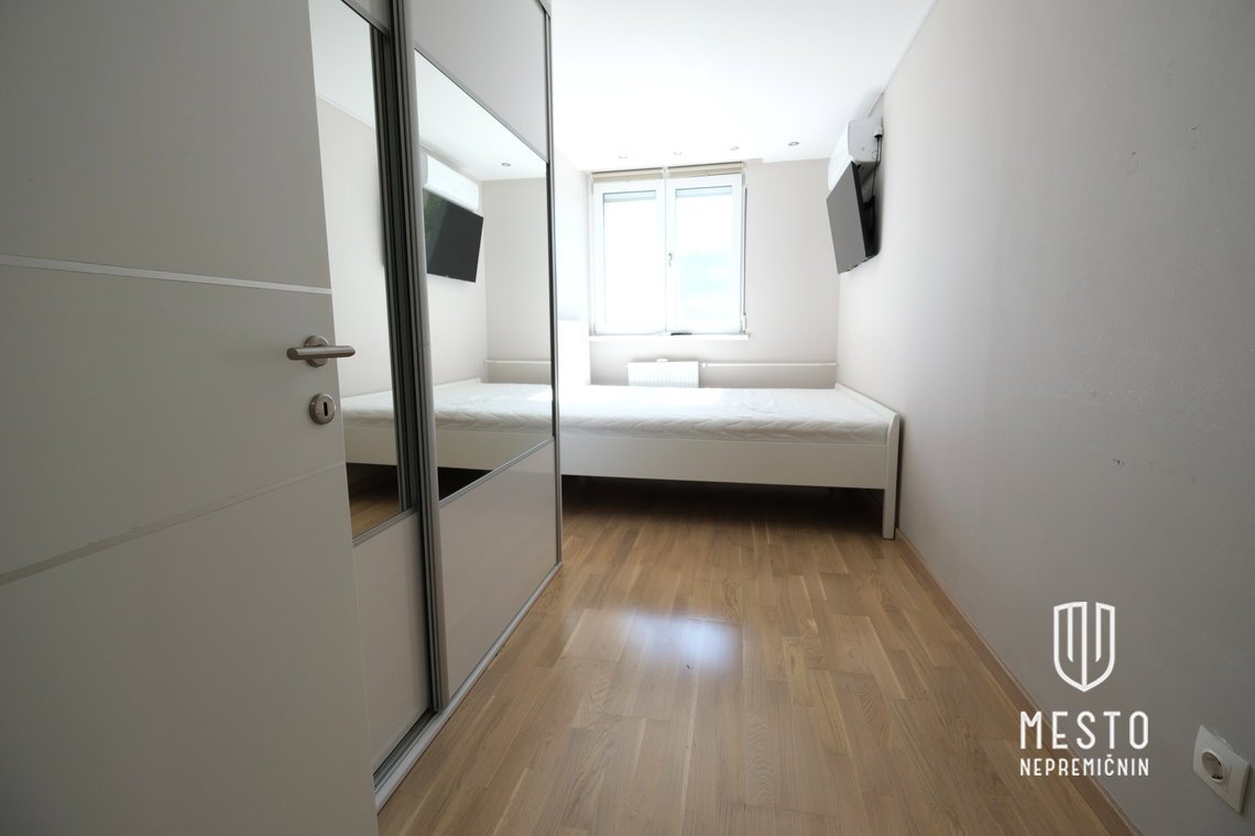 One-and-a-half-room apartment in Zgornja Šiška, Andreaševa Street - available immediately – 5