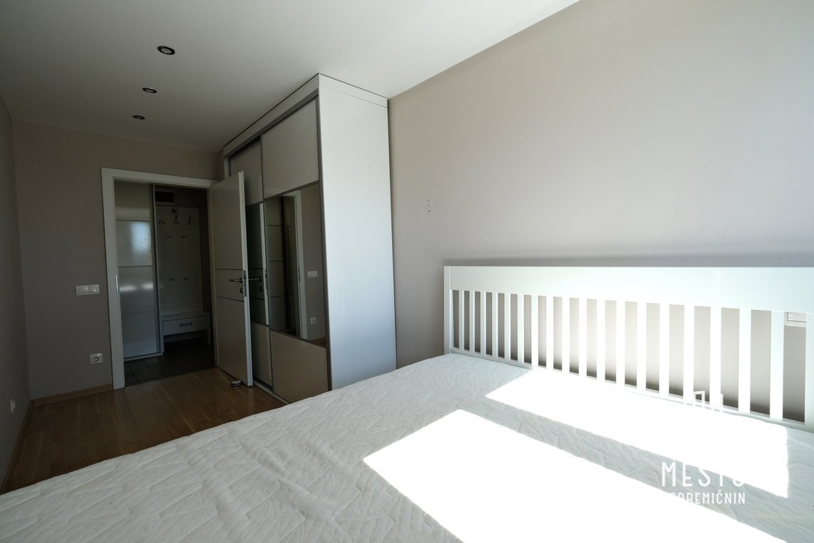 One-and-a-half-room apartment in Zgornja Šiška, Andreaševa Street - available immediately – 6