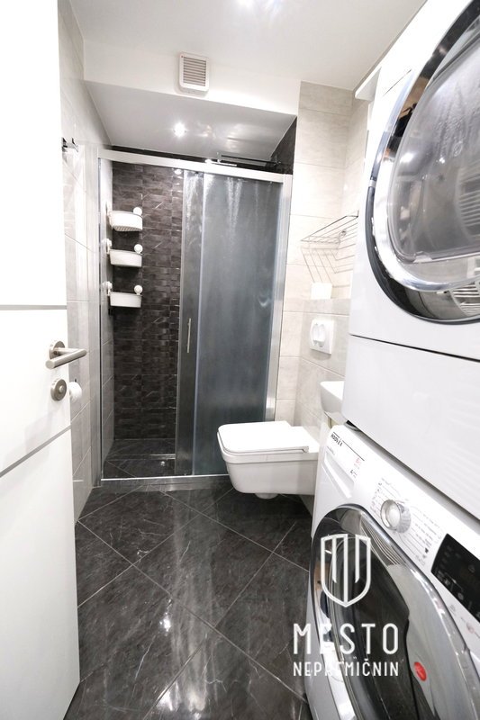 One-and-a-half-room apartment in Zgornja Šiška, Andreaševa Street - available immediately – 9
