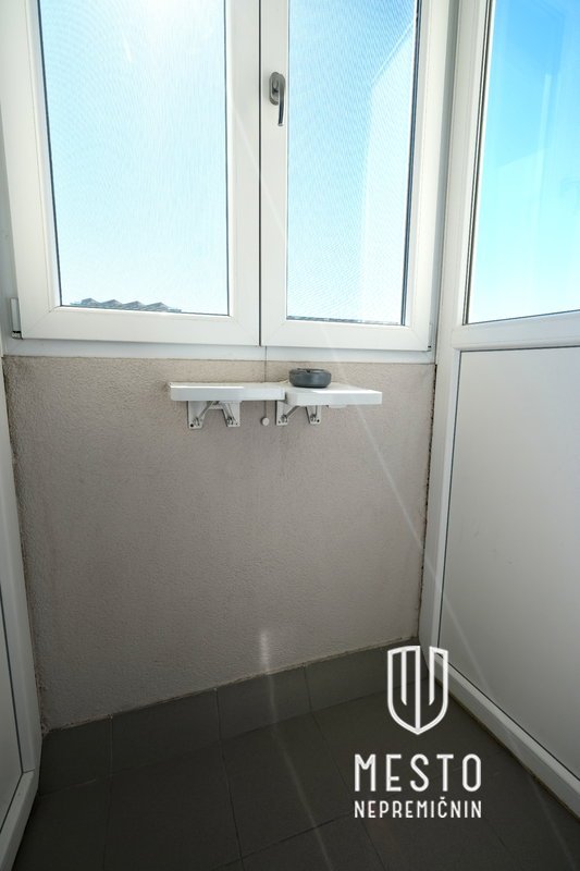 One-and-a-half-room apartment in Zgornja Šiška, Andreaševa Street - available immediately – 10