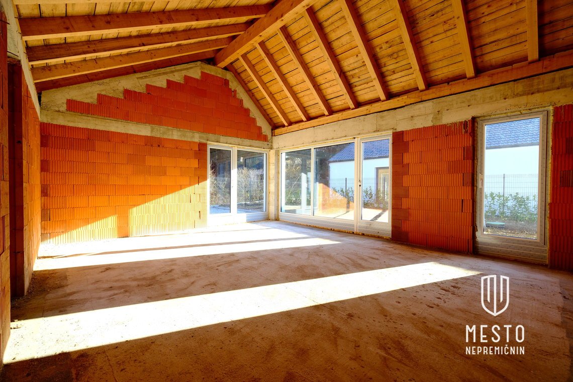 Courtyard house in the Cereja neighborhood – 7