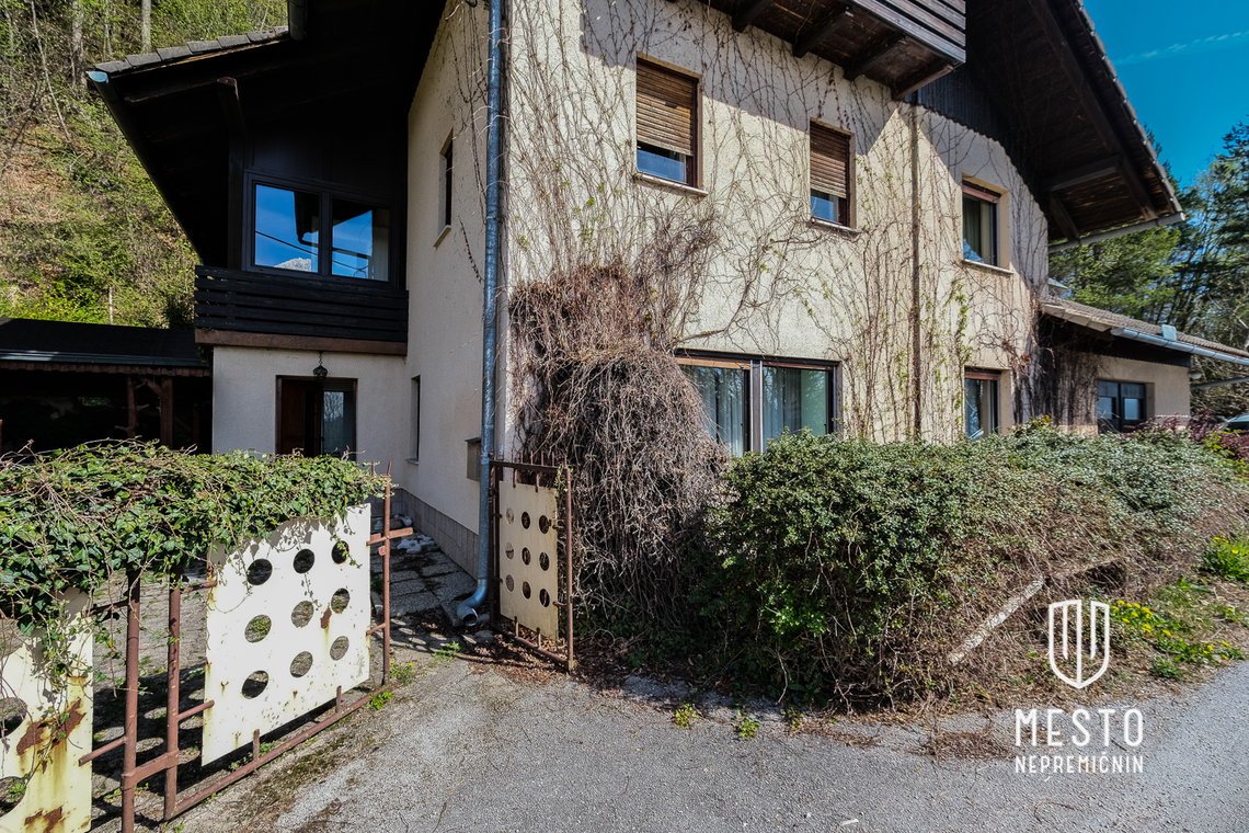 Detached house above Kranj – 5
