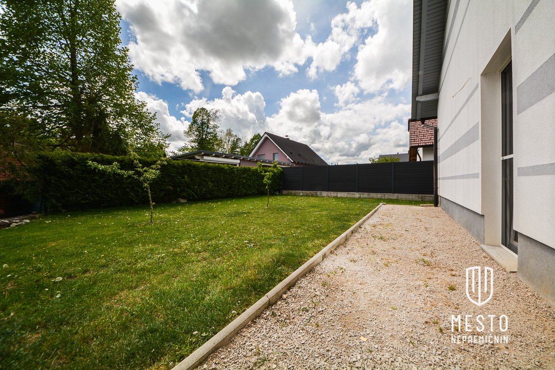 Spacious family semi-detached house in Begunje pri Cerknici – 9