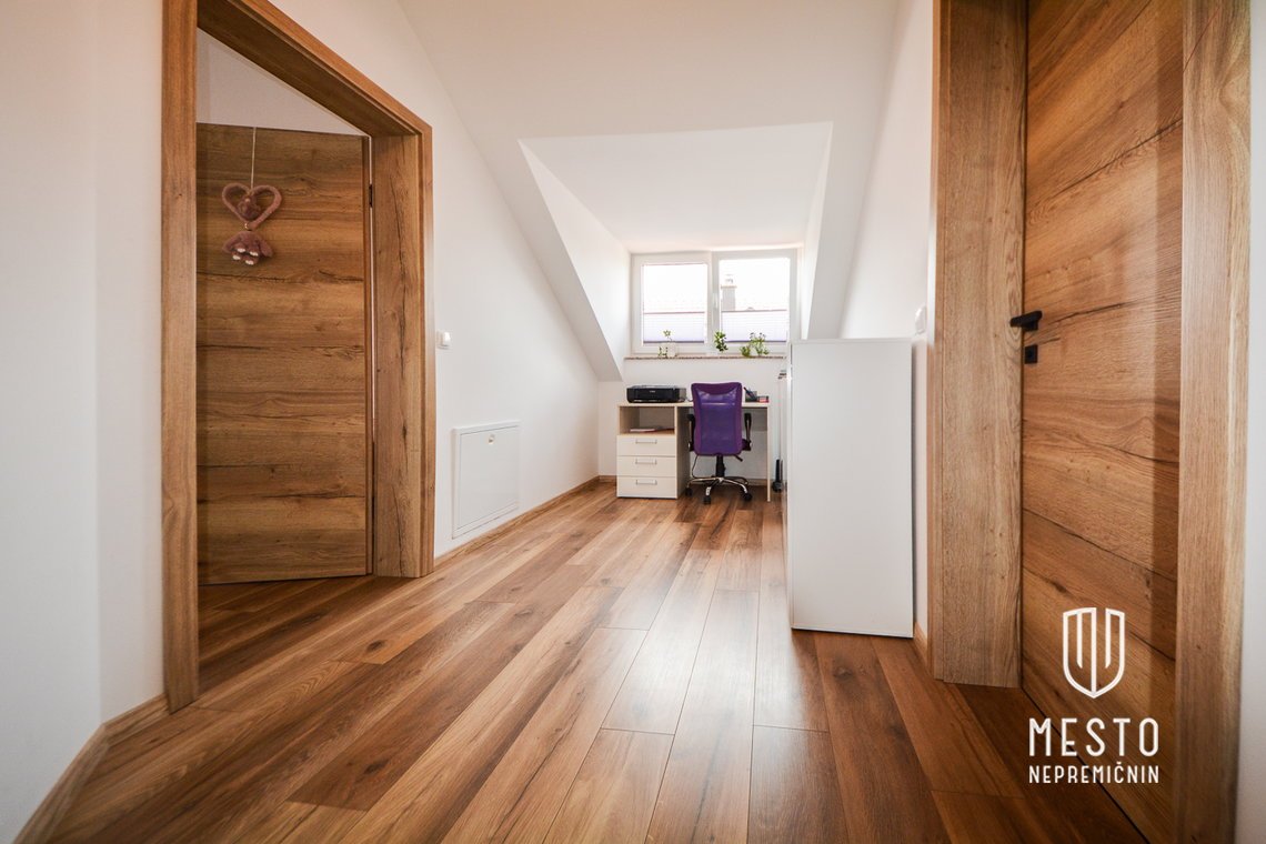 Spacious family semi-detached house in Begunje pri Cerknici – 15