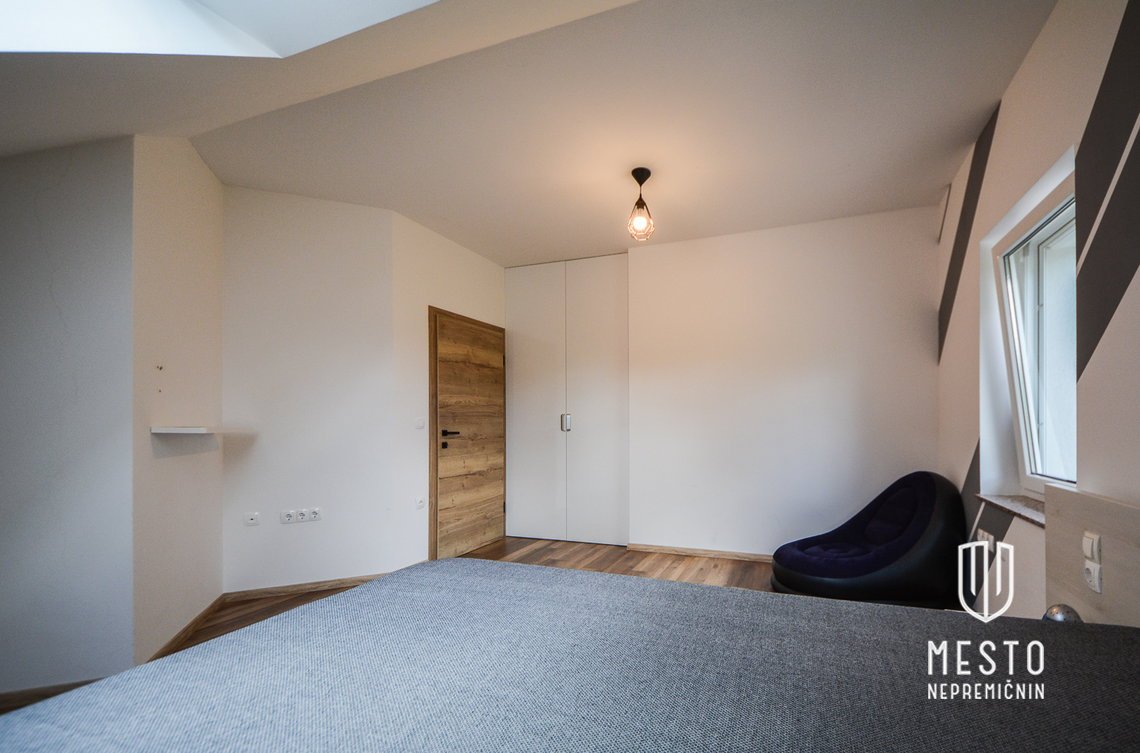 Spacious family semi-detached house in Begunje pri Cerknici – 21