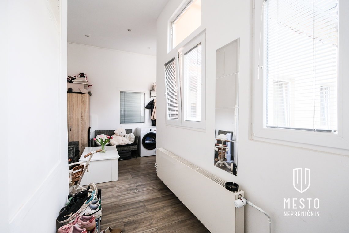 Three-bedroom apartment in the center – 9