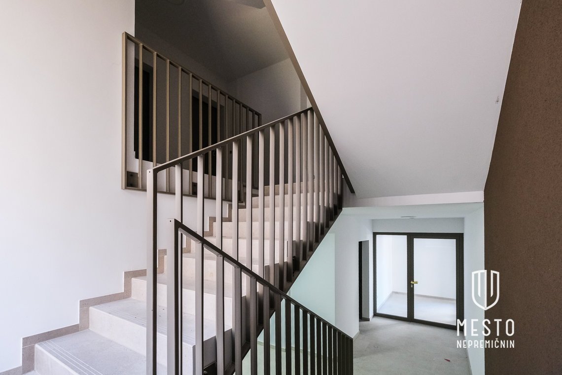 Three-room apartment in Vila Block Slape 2 – 20