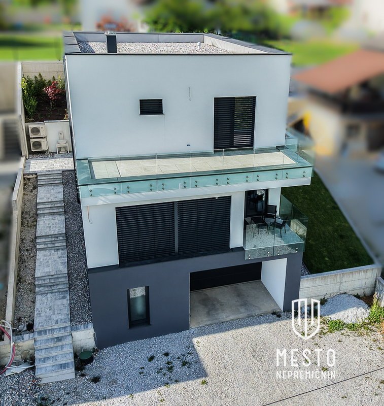 A newer house in Dol pri Ljubljani – 2