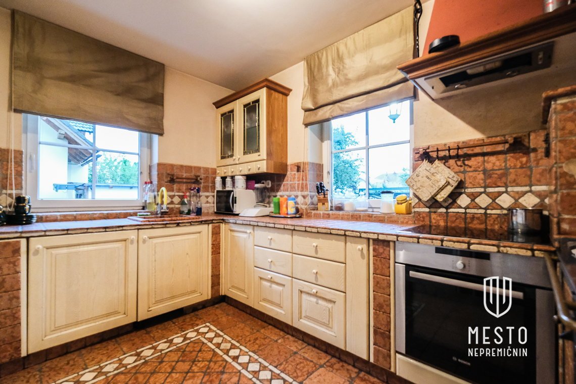 Detached house in Radomlje – 4
