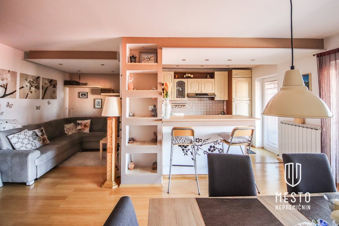 Four-bedroom apartment with sea view in Koper – 3