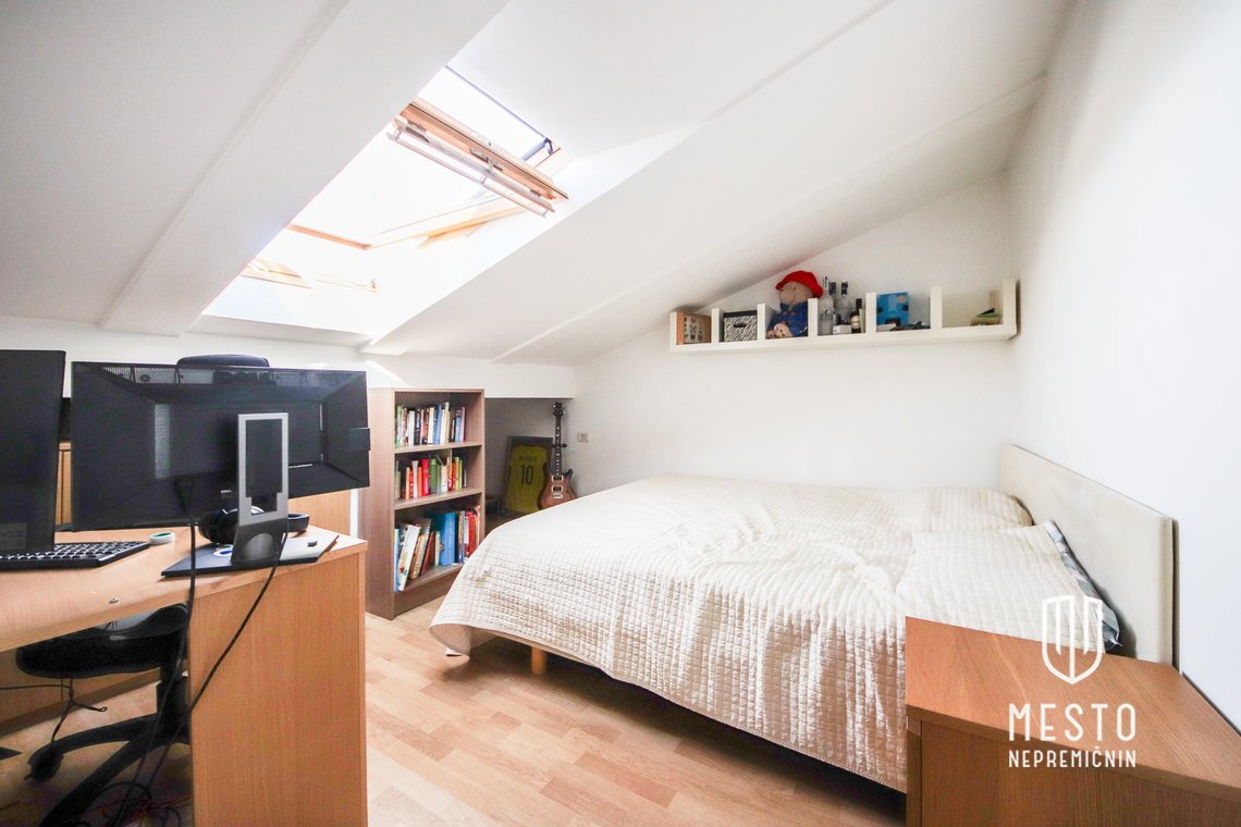 Four-bedroom apartment with sea view in Koper – 12