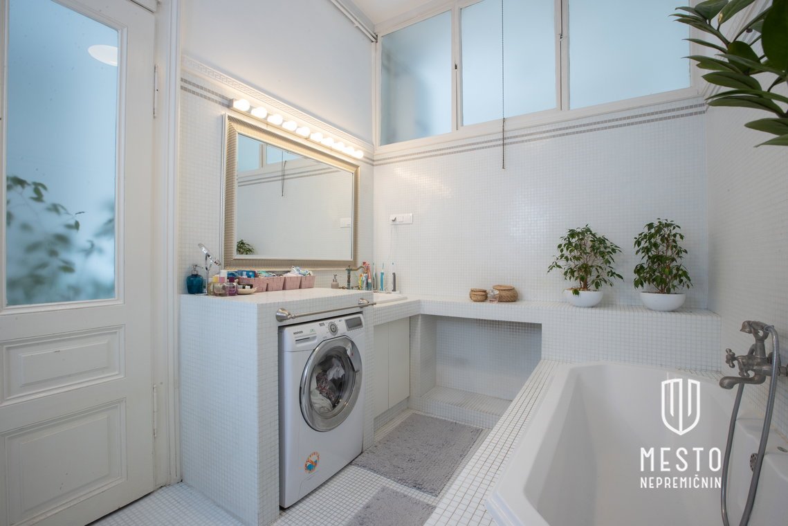Four-room apartment in the center – 6