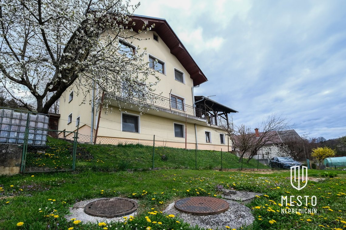 Detached house near Golovec, with 3 separate apartments – 2