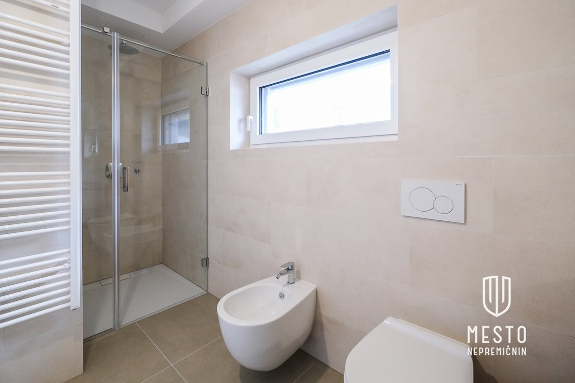 Three-bedroom apartment in Nadgorica – 5