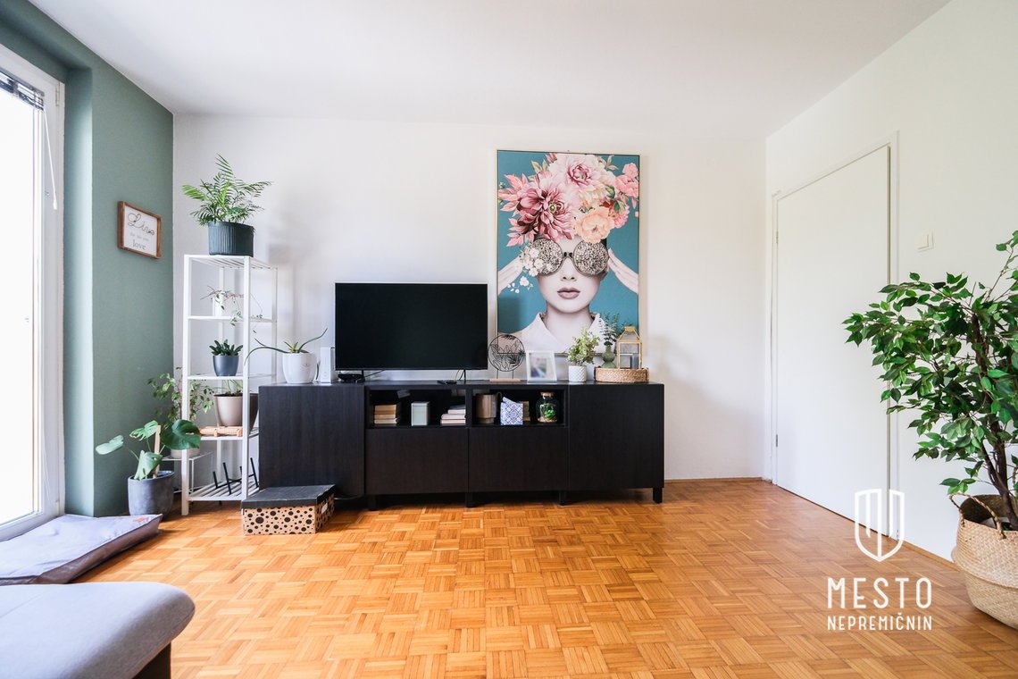 Two-bedroom apartment in Kolezija – 2