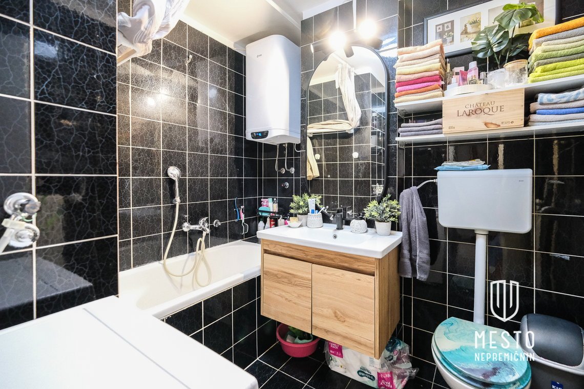Two-bedroom apartment in Kolezija – 10