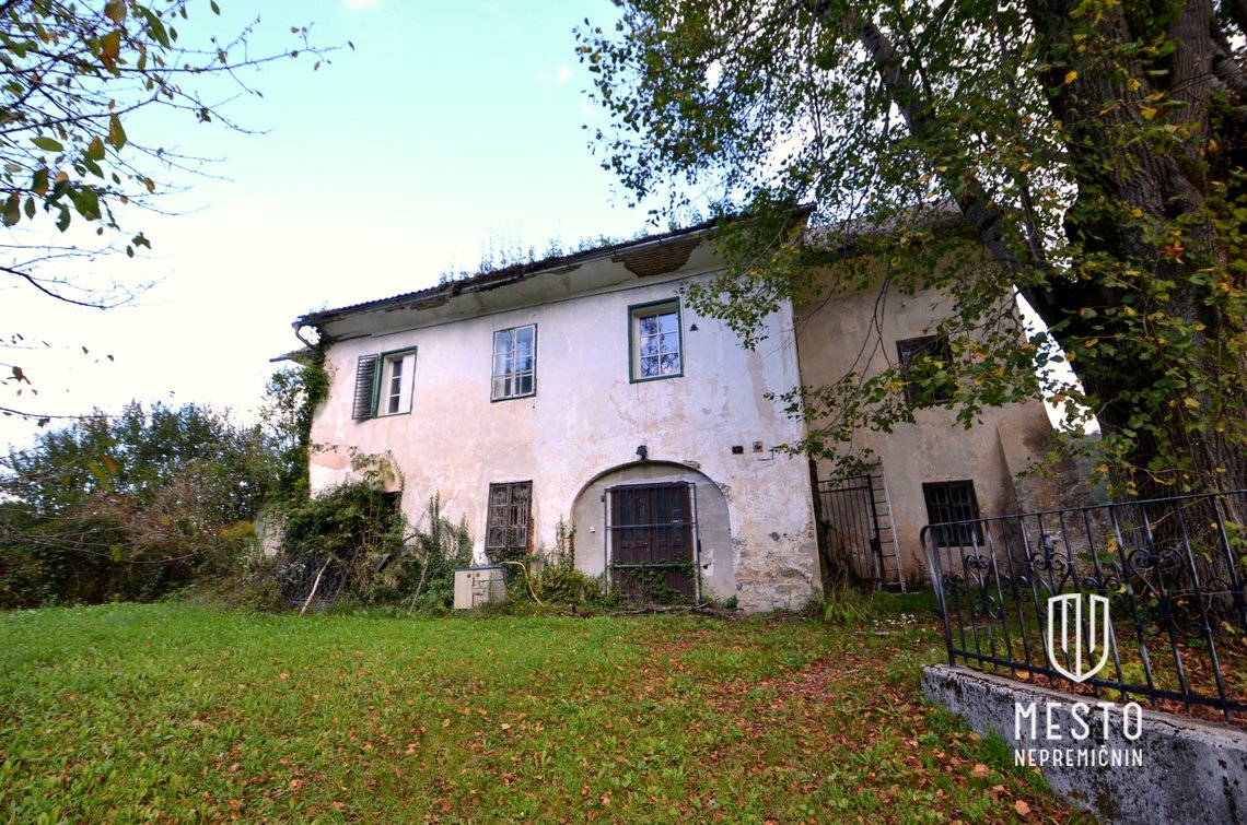 Namršelj Manor and a standalone house with large land in Želimlje near Škofljica (K+P+1+M, house built in 2010, manor built in 1720, total land area 62,981 m²) – 15