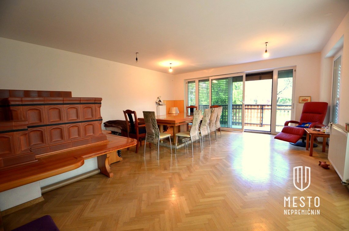 Namršelj Manor and a standalone house with large land in Želimlje near Škofljica (K+P+1+M, house built in 2010, manor built in 1720, total land area 62,981 m²) – 22