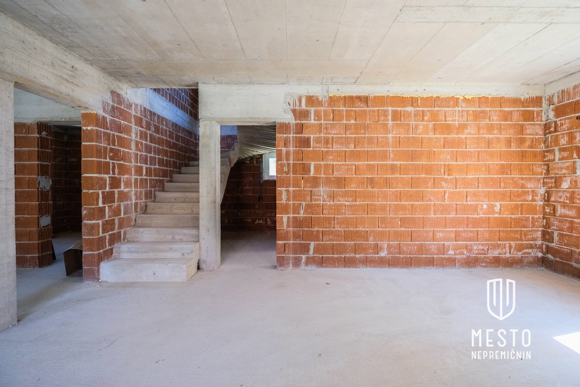 Samostojna hiša v Sori pri Medvodah – 6