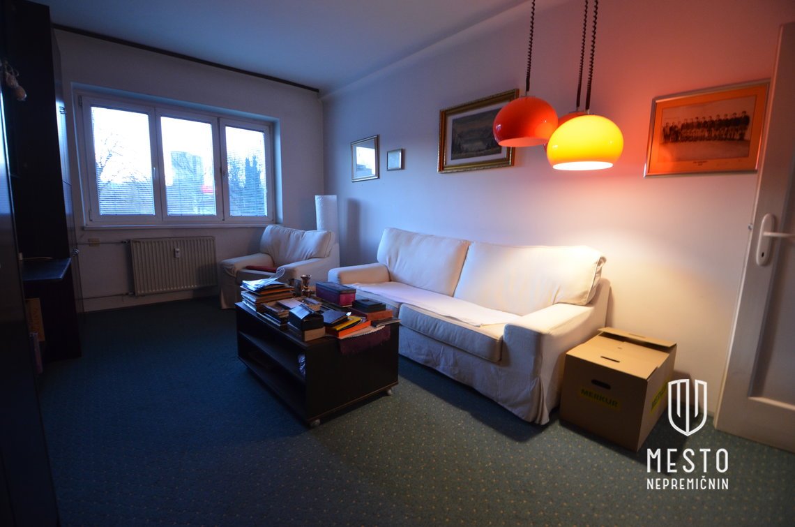 Two-and-a-half-room apartment with garage, near all infrastructure (2nd/3rd floor, built in 1949) – 4