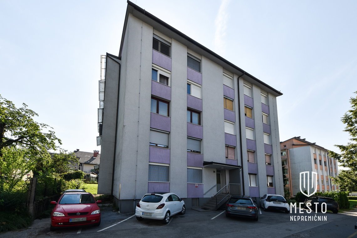 Dvosobno stanovanje z zastekljenim balkonom v Škofji Loki – 15