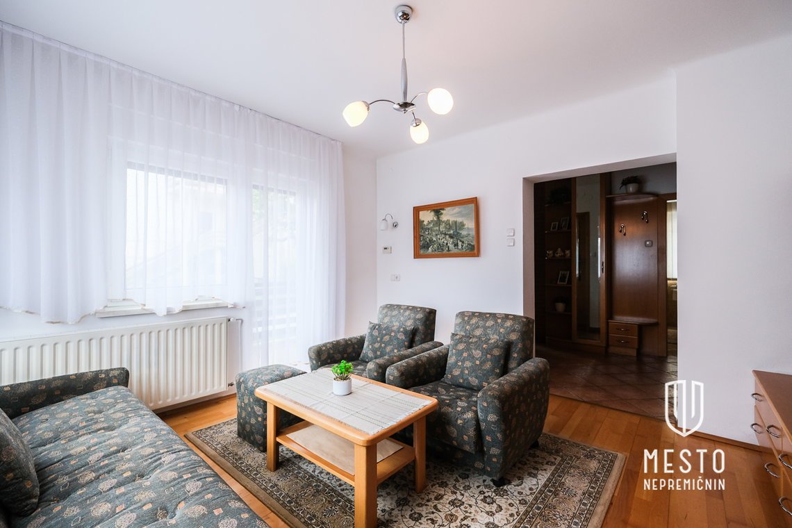 Detached house in Dobrova – 11