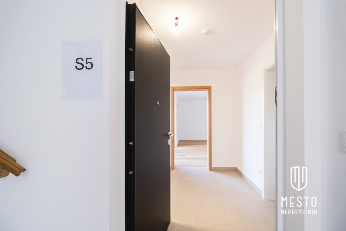 Two-bedroom apartment in Nadgorica – 4