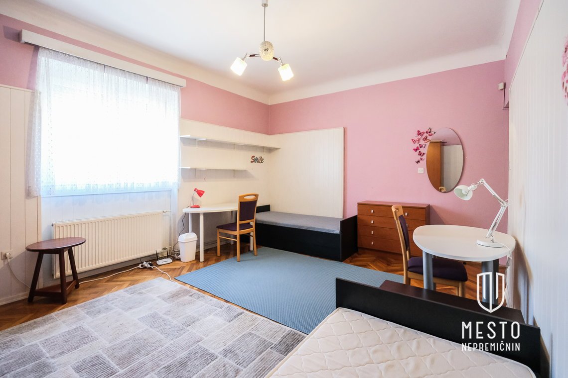 Three-bedroom apartment on Gerbičeva Street – 6