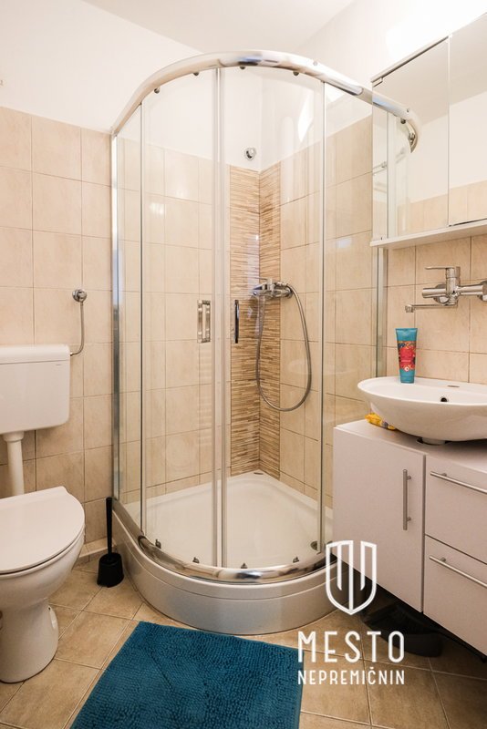 Exceptional investment opportunity – two two-bedroom apartments on Potrčeva Street – 8