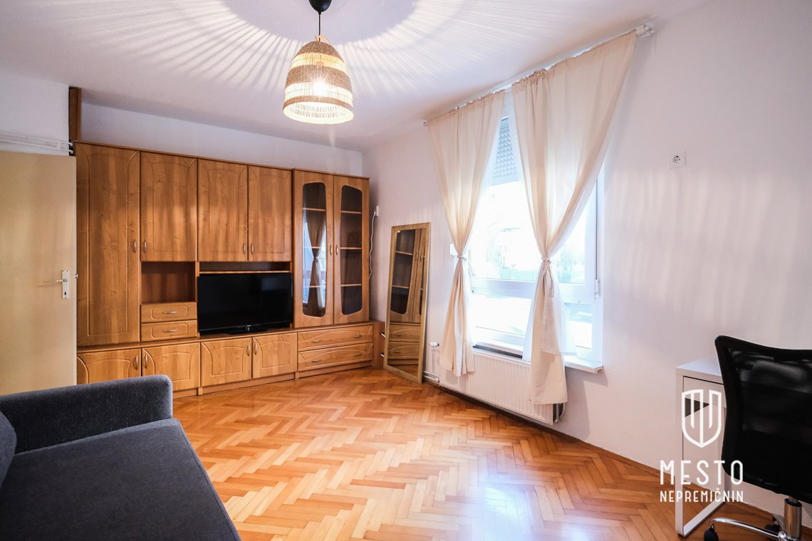 Exceptional investment opportunity – two two-bedroom apartments on Potrčeva Street – 10