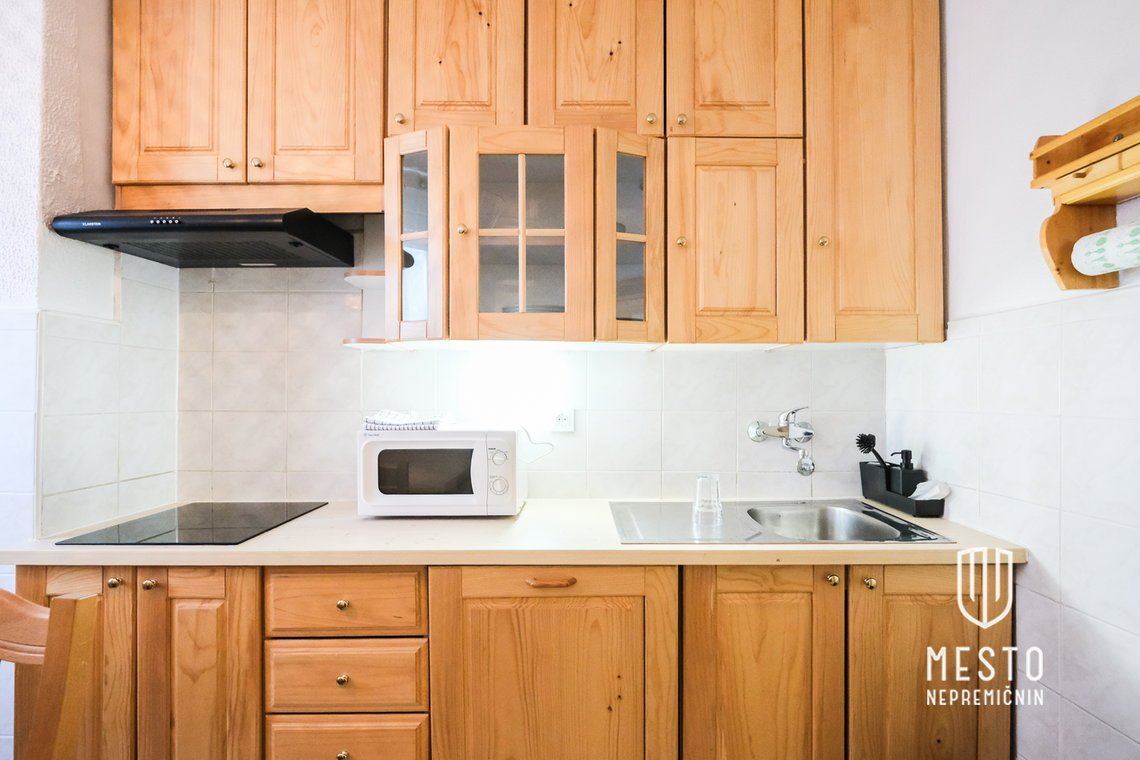 Exceptional investment opportunity – two two-bedroom apartments on Potrčeva Street – 15