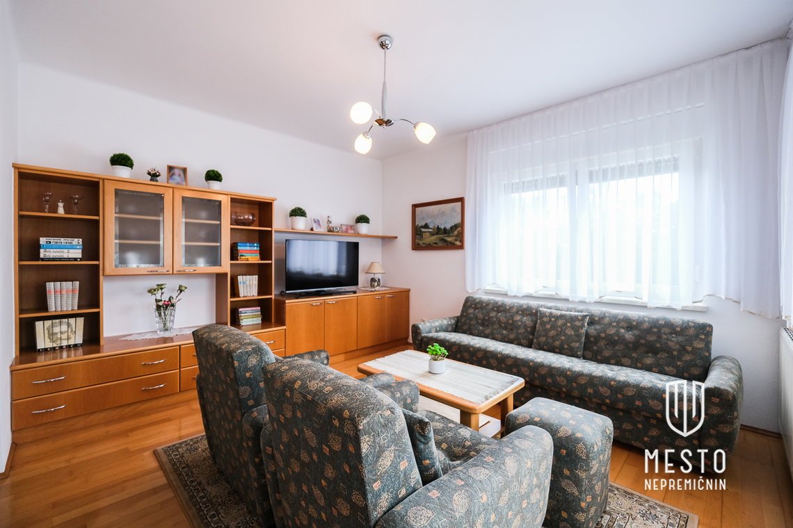 Detached House in Dobrova – 9