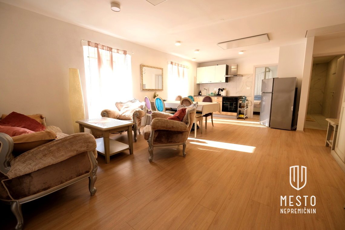 Three-bedroom apartment in Portorož (first floor of a two-family house, built in 1900, fully renovated in 2023) – 3