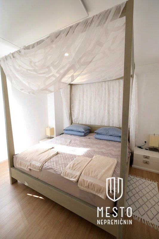Three-bedroom apartment in Portorož (first floor of a two-family house, built in 1900, fully renovated in 2023) – 12