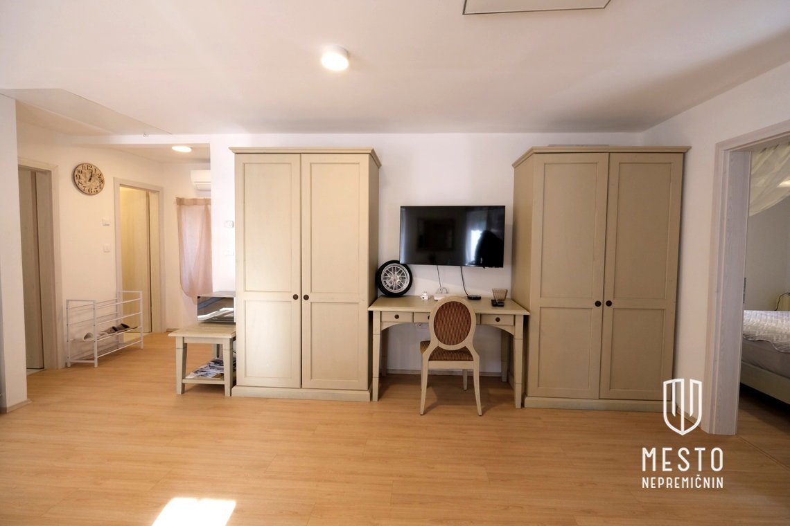 Three-bedroom apartment in Portorož (first floor of a two-family house, built in 1900, fully renovated in 2023) – 14
