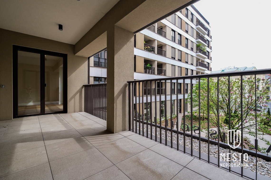 Spacious 4-bedroom apartment – 7