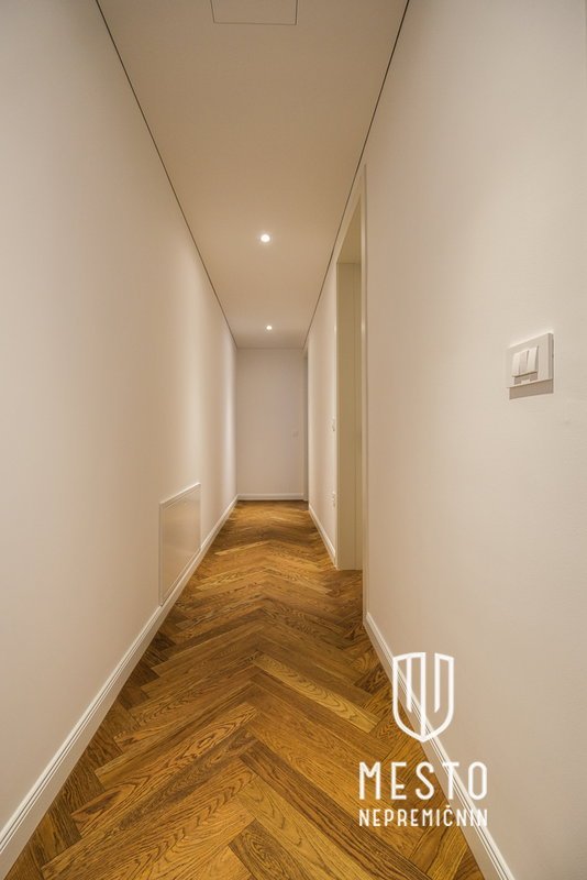 Spacious 4-bedroom apartment – 10